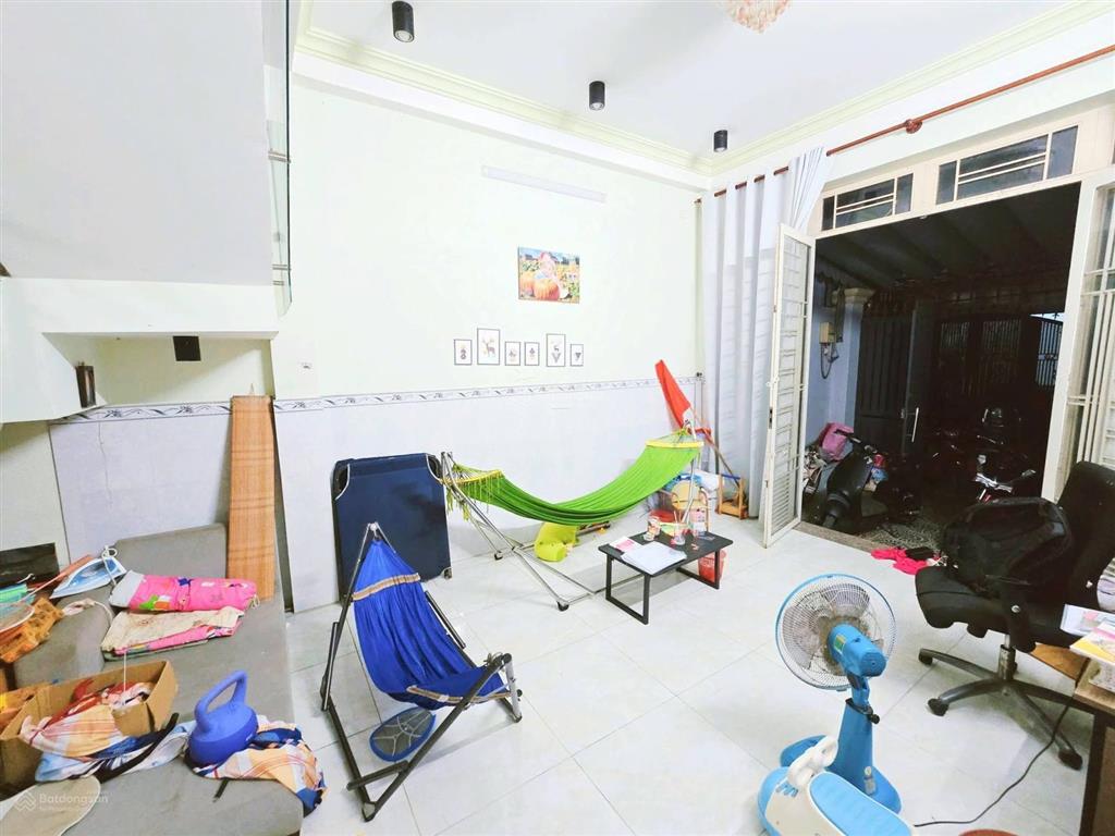 75m2, trệt, lầu, 3 p.ngủ, 2wc. hẻm xe hơi phước bình, quận 9. sát vách global city