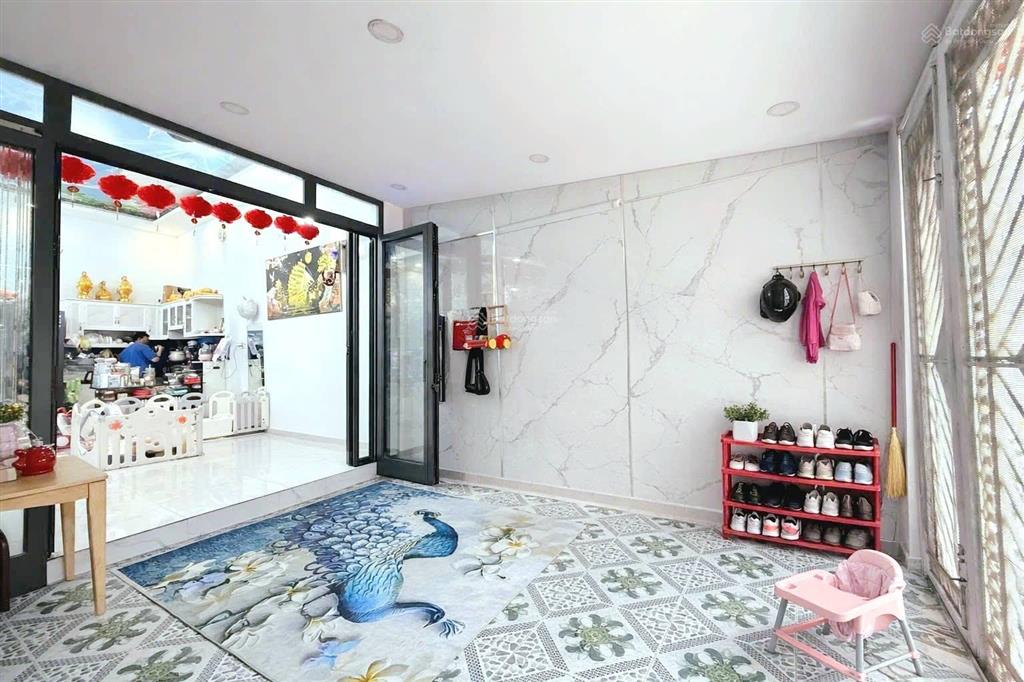 Ngân hàng định giá 9 tỷ. 130m2. nhà cấp 4 có 2 p.ngủ. hẻm xe hơi hiệp bình phước, thủ đức