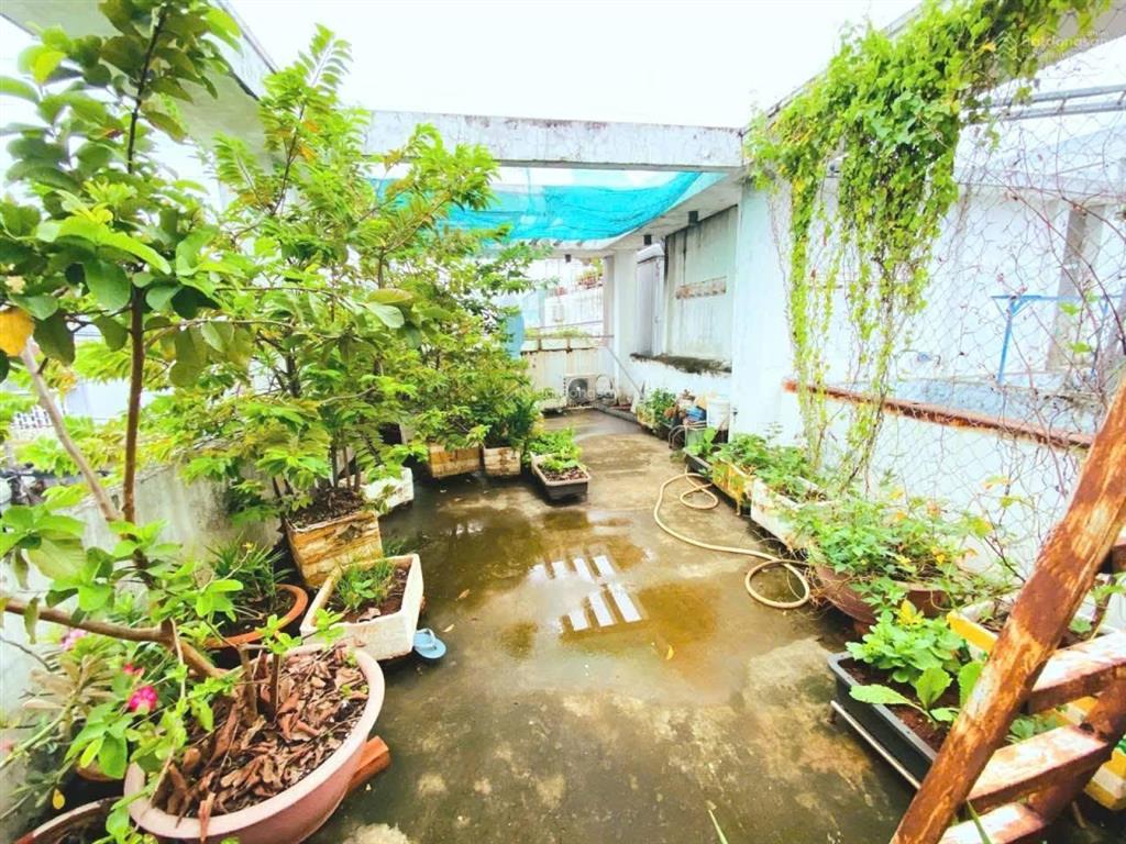 Mặt tiền trần thị điệu, phước long b, quận 9. 102m2, trệt, 2 lầu, sân thượng, 4 p.ngủ