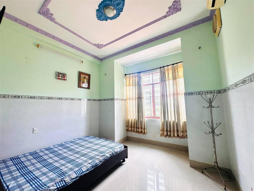 Biệt thự cổ điển. căn góc 142m2 (8x17.7m). hẻm xe hơi lò lu, trường thạnh, quận 9