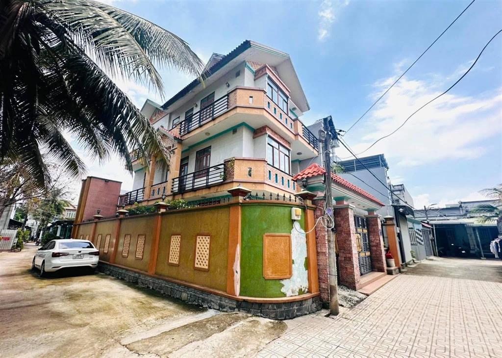 Biệt thự cổ điển. căn góc 142m2 (8x17.7m). hẻm xe hơi lò lu, trường thạnh, quận 9