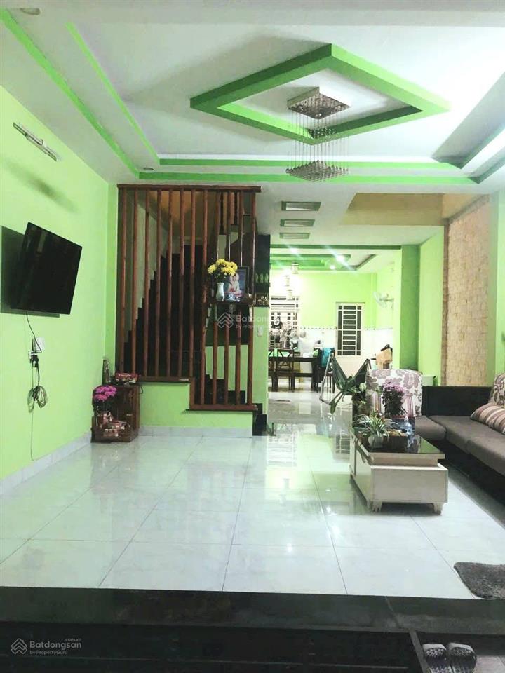 Chỉ 7,5 tỷ (tl). 80m2 (5x18m), 3 tầng, 4 phòng ngủ, 3 wc. hẻm xe hơi tăng nhơn phú, quận 9