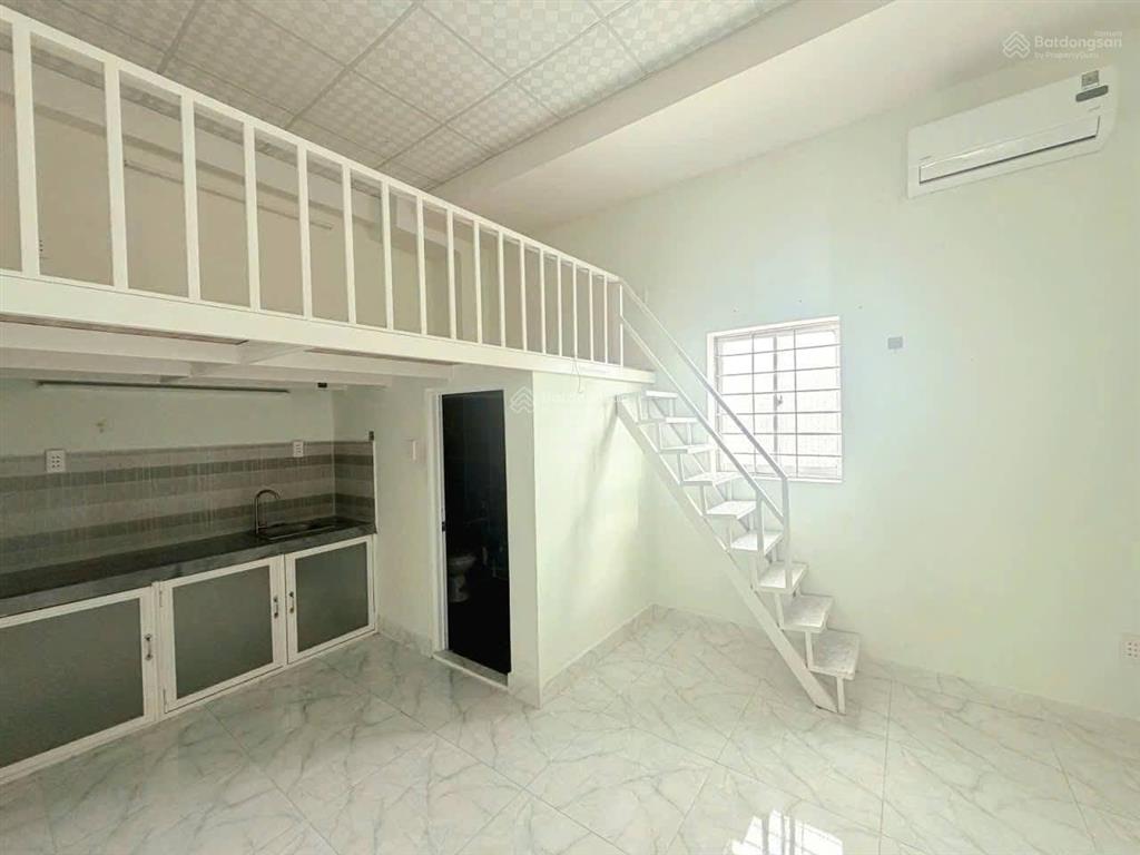Chdv. dòng tiền hơn 5%/năm. 170m2 (5x34m), 4 tầng. hoàn công. hẻm xe hơi 6m hiệp bình phước,thủ đức