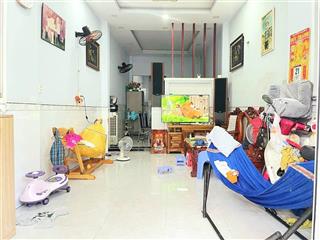 5,5 tỷ. 74m2, nở hậu, 2 tầng, 4 phòng ngủ. hẻm xe hơi làng tăng phú, tăng nhơn phú a, quận 9
