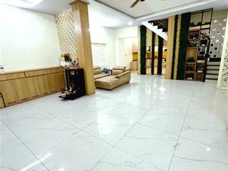 8,5 tỷ. mặt tiền thụt trường thọ, thủ đức. 235m2 (cn 107m2), nở hậu, 3 tầng, 5 phòng ngủ, 4wc