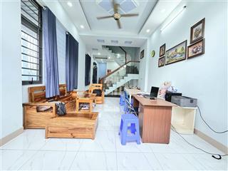 7,4 tỷ. căn góc 81m2, ngang 6m, 3 tầng. hoàn công. hẻm xe hơi linh đông, thủ đức