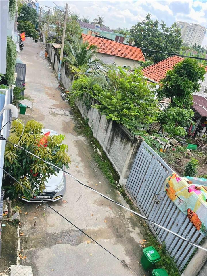 7,4 tỷ. căn góc 81m2, ngang 6m, 3 tầng. hoàn công. hẻm xe hơi linh đông, thủ đức