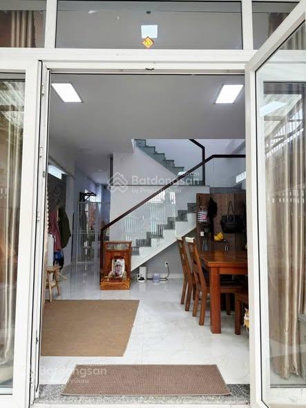 5,99 tỷ, 106m2 (5x21m), 2 tầng, 3 phòng ngủ. 2 mặt hẻm xe hơi làng tăng phú, tăng nhơn phú, quận 9