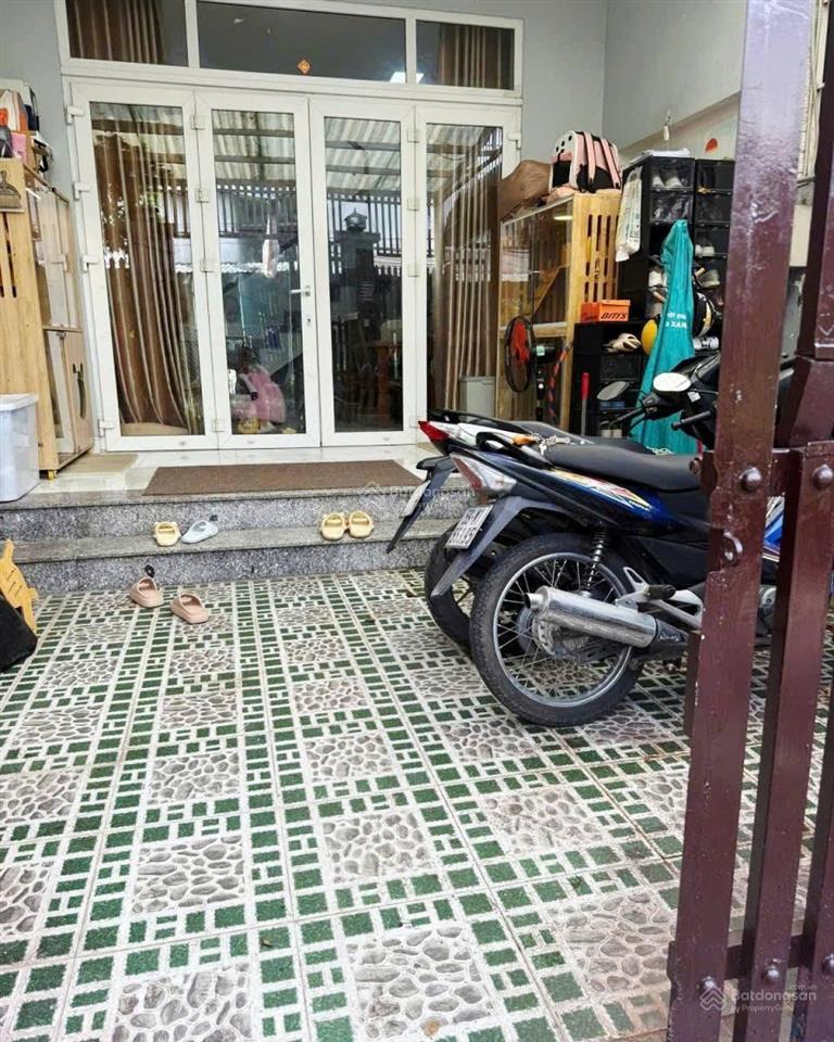 5,99 tỷ, 106m2 (5x21m), 2 tầng, 3 phòng ngủ. 2 mặt hẻm xe hơi làng tăng phú, tăng nhơn phú, quận 9