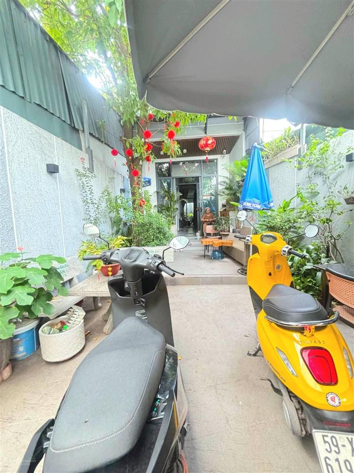 Ngộp. tổng giảm gần 2 tỷ. 98m2, 4 tầng. hoàn công. hẻm xe hơi đặng văn bi, trường thọ, thủ đức