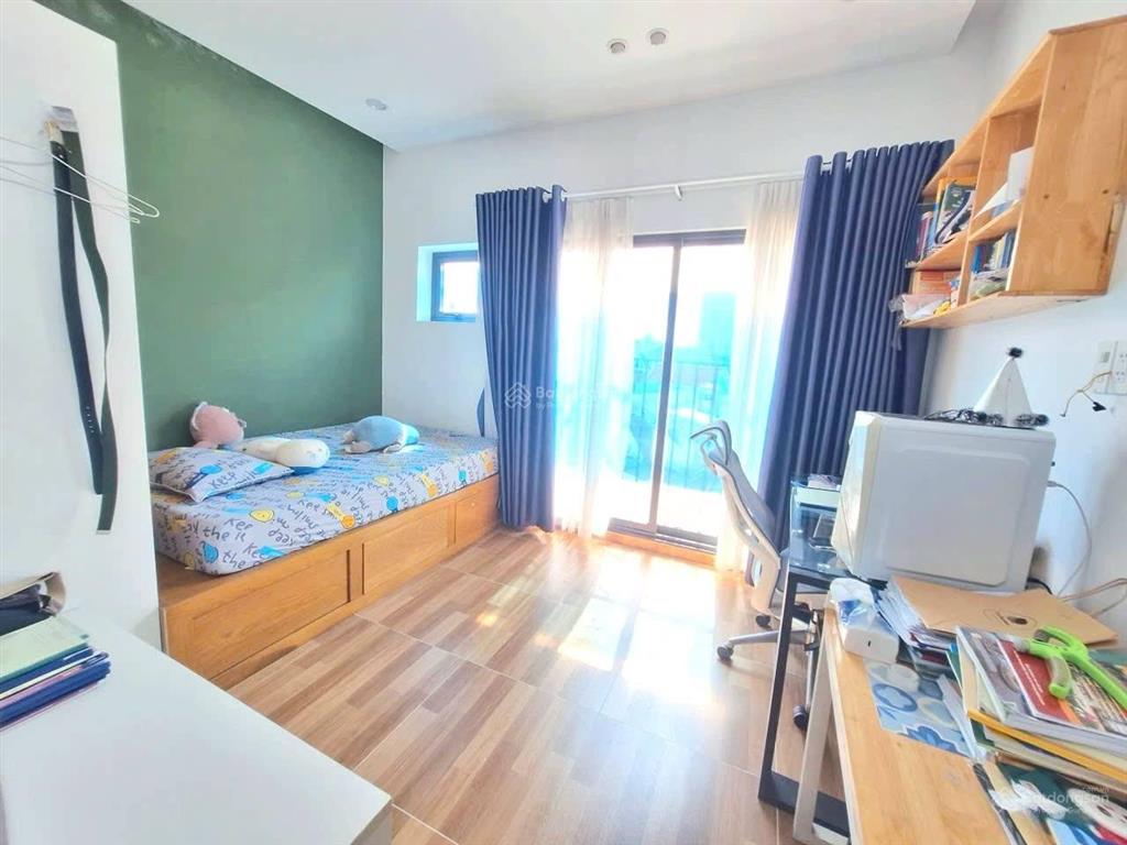 Ngộp. tổng giảm gần 2 tỷ. 98m2, 4 tầng. hoàn công. hẻm xe hơi đặng văn bi, trường thọ, thủ đức