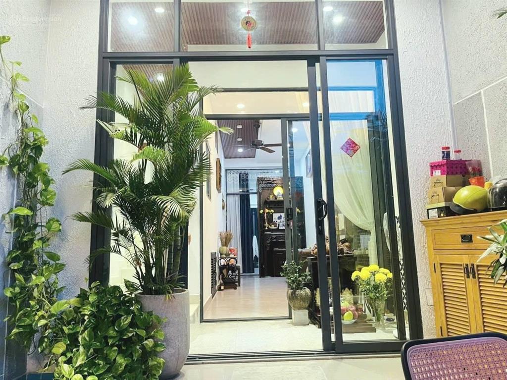 Ngộp. tổng giảm gần 2 tỷ. 98m2, 4 tầng. hoàn công. hẻm xe hơi đặng văn bi, trường thọ, thủ đức
