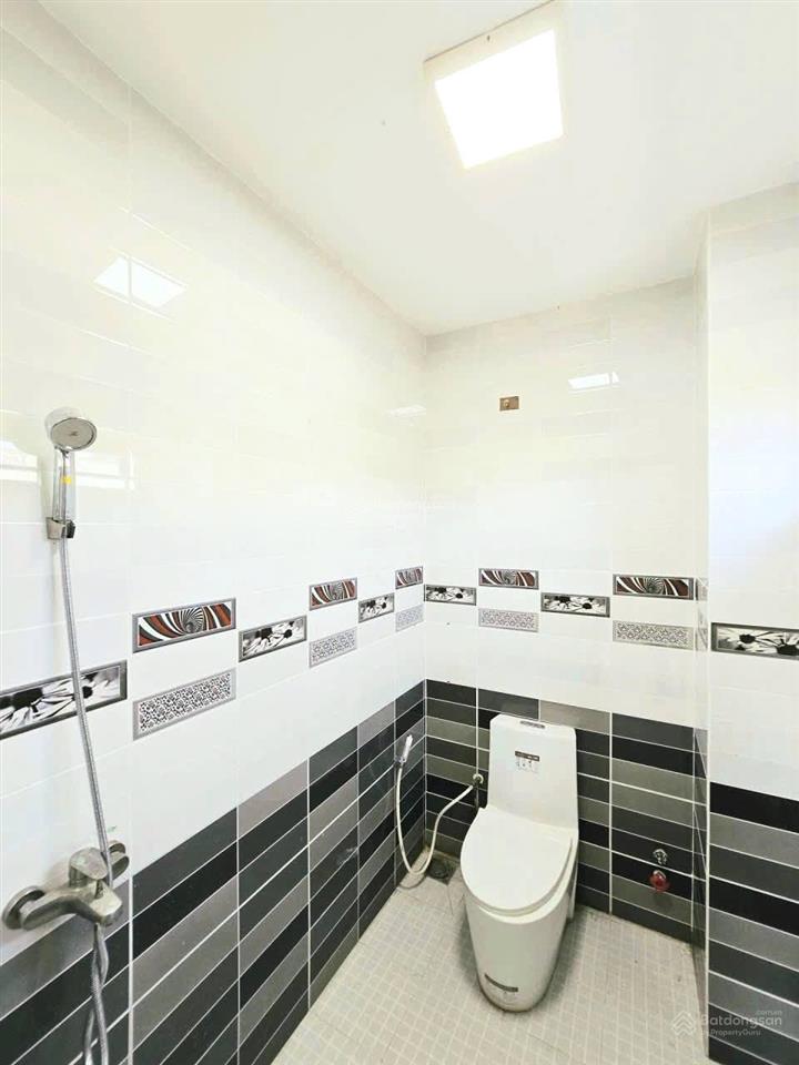8,5 tỷ. mặt tiền đánh nhánh lò lu, trường thạnh, quận 9. căn góc 9.5x12m (cn 94m2), 4 tầng