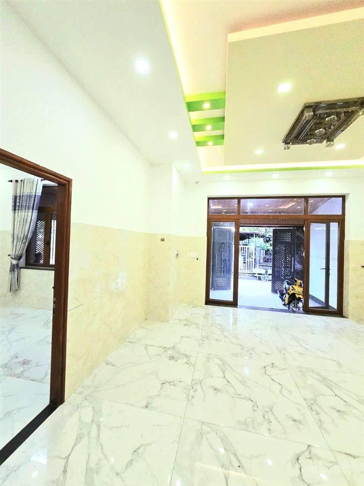 8,5 tỷ. mặt tiền đánh nhánh lò lu, trường thạnh, quận 9. căn góc 9.5x12m (cn 94m2), 4 tầng