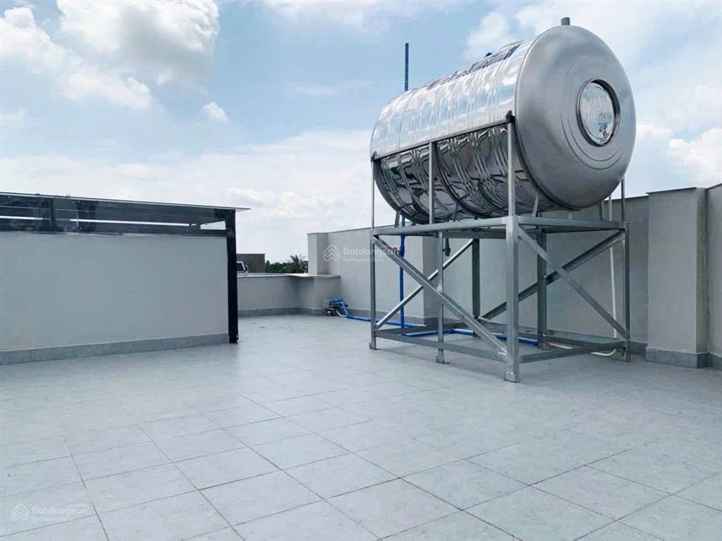 6,5 tỷ. mt đường nhánh nguyễn duy trinh, long trường, quận 9. góc 105m2 (5.5x19m), 3 tầng, 5 p.ngủ