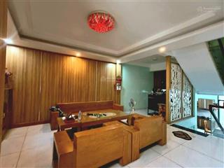 8,8 tỷ. 86m2 (5x17m), 4 tầng. hoàn công. xe hơi ngủ nhà. gần chợ 339 phước long b, quận 9