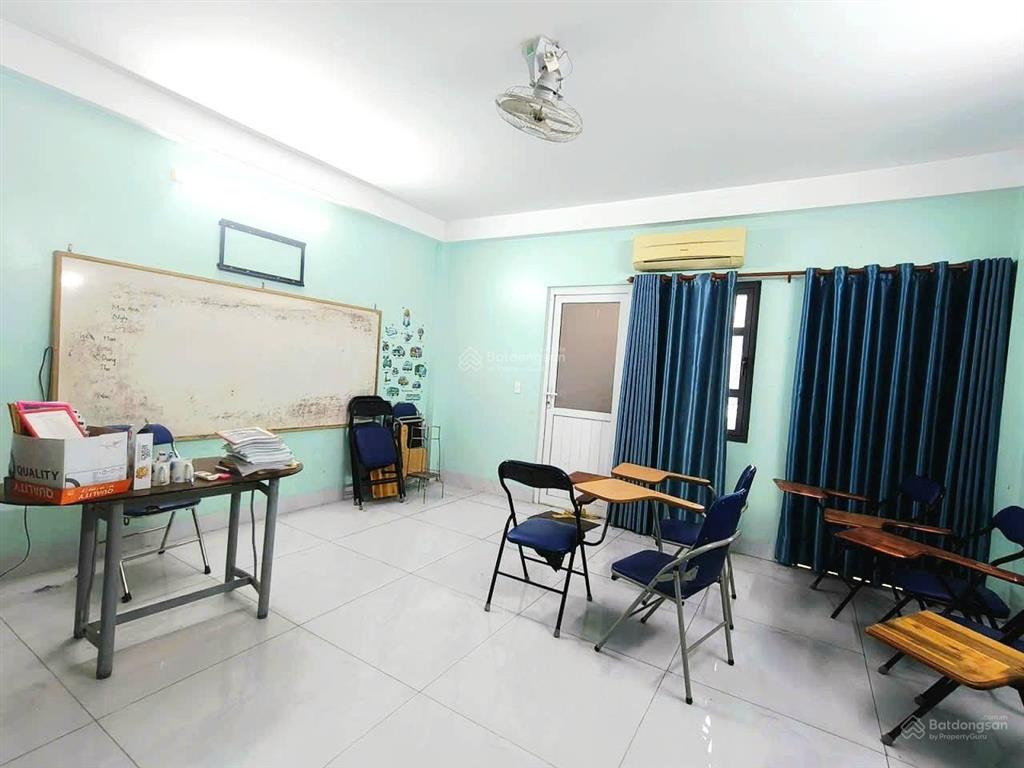 8,8 tỷ. 86m2 (5x17m), 4 tầng. hoàn công. xe hơi ngủ nhà. gần chợ 339 phước long b, quận 9
