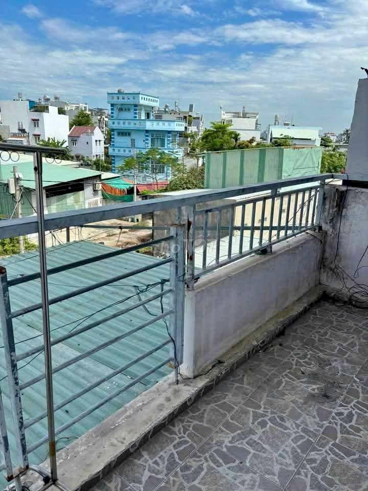 Phòng 40m2 lối đi riêng giờ tự do quận 12