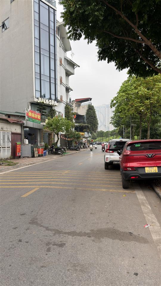 Bán đất mặt phố ngọc thuỵ 130m2, lô góc vỉa hè kinh doanh đỉnh