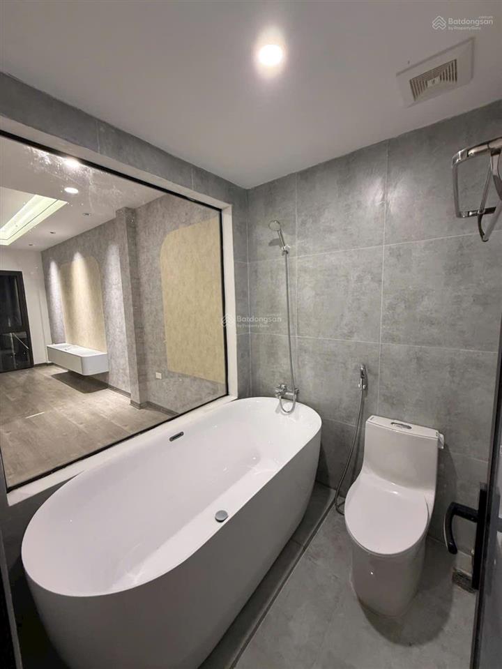 Bán nhà ngọc thụy  bồ đề 70m² 6t thang máy full nội thất gần hồ gần công viên