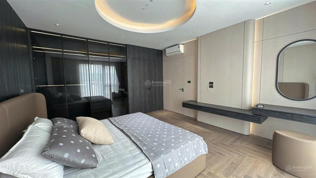 Bán nhà ngọc thụy  bồ đề 45m² 6t thang máy ô tô tránh kinh doanh view hồ