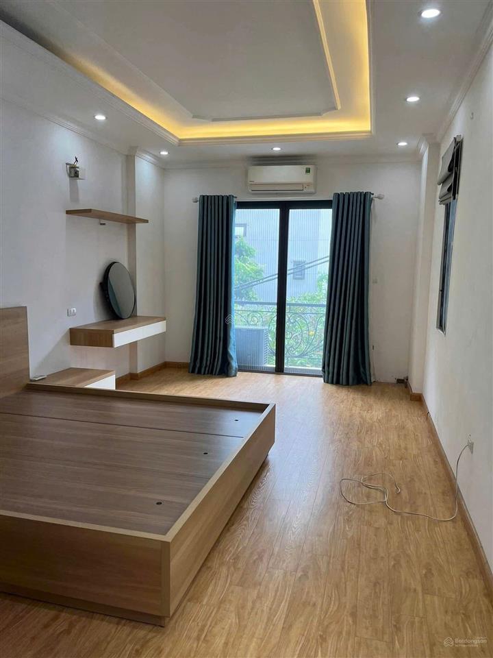 15tr  nhà hồng tiến, gara ô tô, full đồ mới đẹp