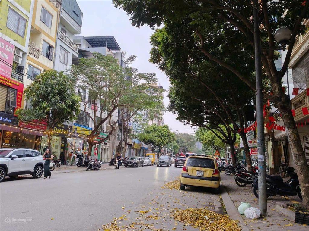 17tr/tháng  nhà mặt phố trạm vỉa hè kinh doanh, vp