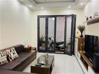 10tr/tháng nhà ngọc thụy 3 ngủ full đồ, mới sạch đẹp ở ngay