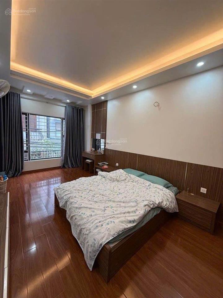 15tr/tháng cho thuê nhà ngọc thụy  nguyên căn 40m 5 tầng  full đồ