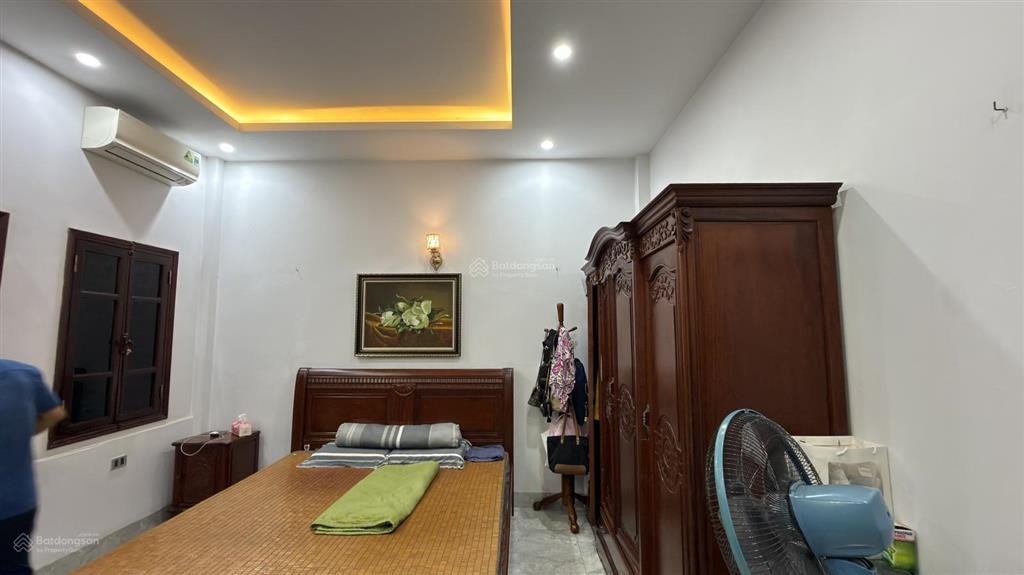 Bán nhà mặt phố kinh doanh khu việt hưng 60m2 5t mt5.6m vỉa hè rộng 10m  giá 13 tỷ