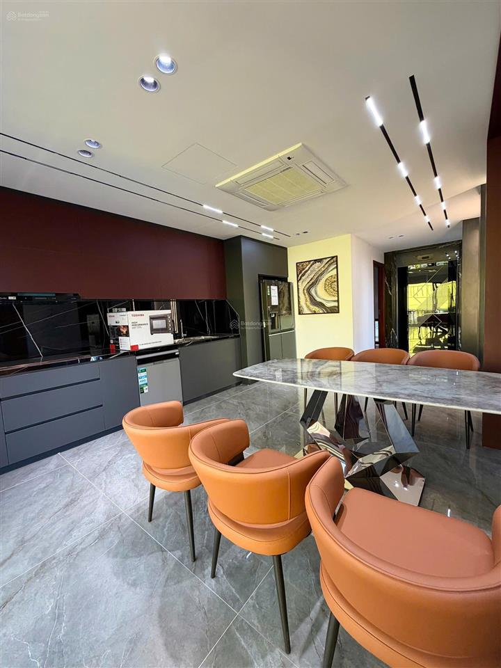 Bán nhà phân lô nguyễn sơn  hoàng minh đạo 70m2 mt7m 7 tầng thang máy ô tô tránh 3 thoáng full nt
