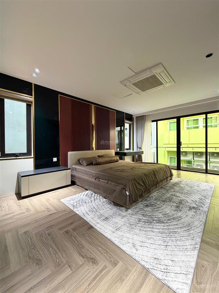 Bán nhà phân lô nguyễn sơn  hoàng minh đạo 70m2 mt7m 7 tầng thang máy ô tô tránh 3 thoáng full nt
