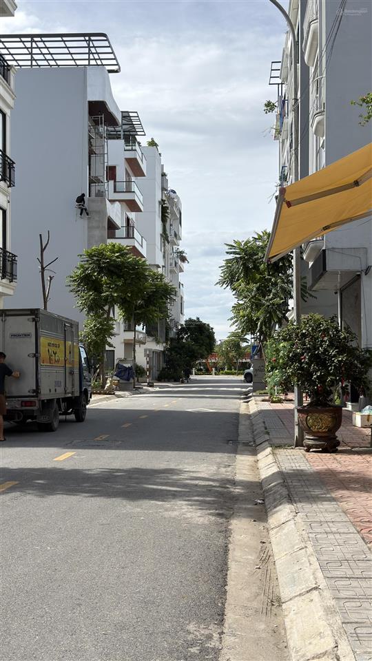 Bán đất tđc ngọc thuỵ  bồ đề 60m2 lô góc 3 thoáng đường 12m vỉa hè kinh doanh sát công viên