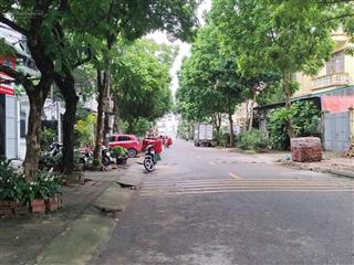 Bán đất tđc ngọc thuỵ  bồ đề 105m2 lô áp góc thoáng đường 13.5m vỉa hè kinh doanh gần công viên