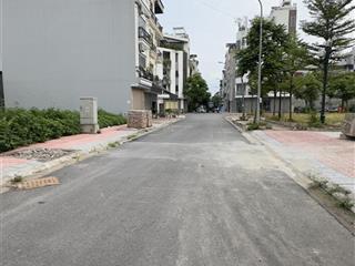 Bán đất tđc ngọc thuỵ  bồ đề 50m2 mt 5m 2 thoáng 10m ra công viên ngọc thuỵ