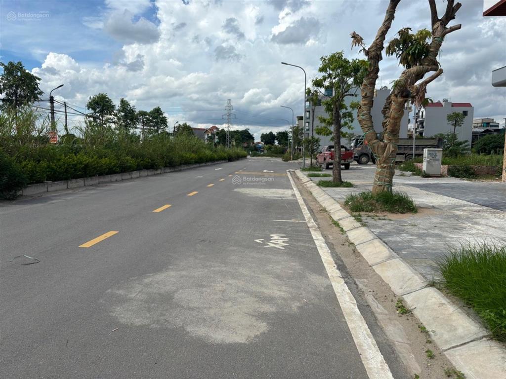 Bán đất tđc mai hiên đông anh 80m2 lô góc 3 mặt tiền đường rộng 30m cạnh vin cổ loa