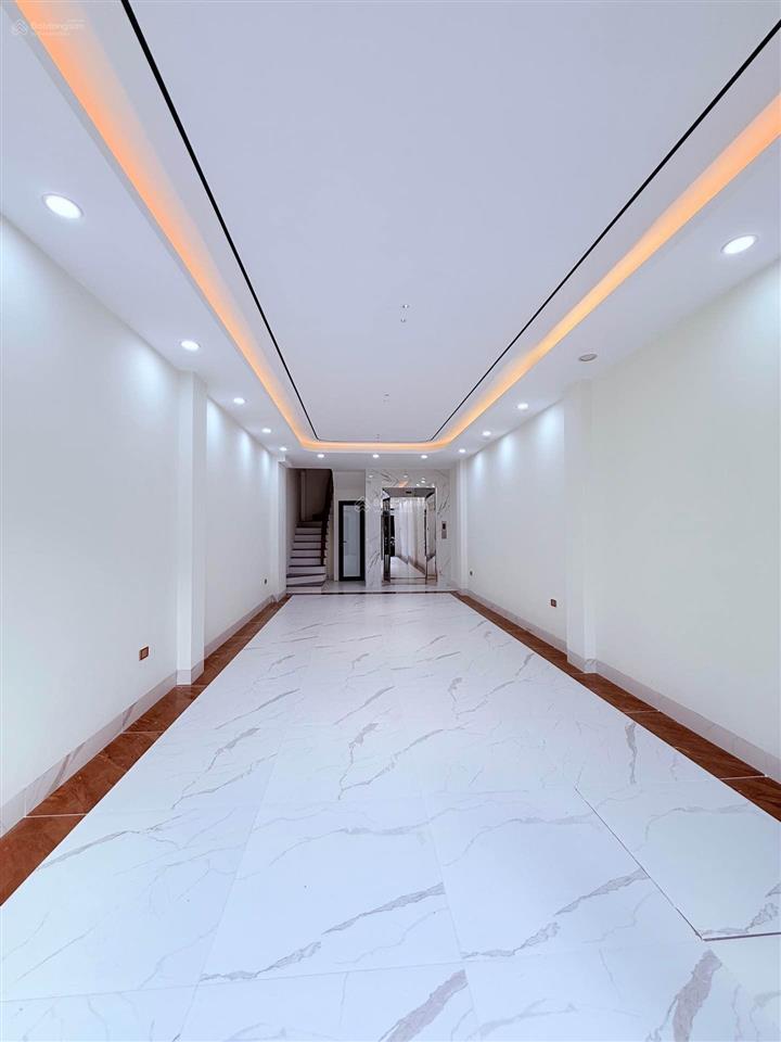 Bán nhà phố trạm 60m2 7 tầng thang máy đường ô tô tránh vỉa hè kinh doanh