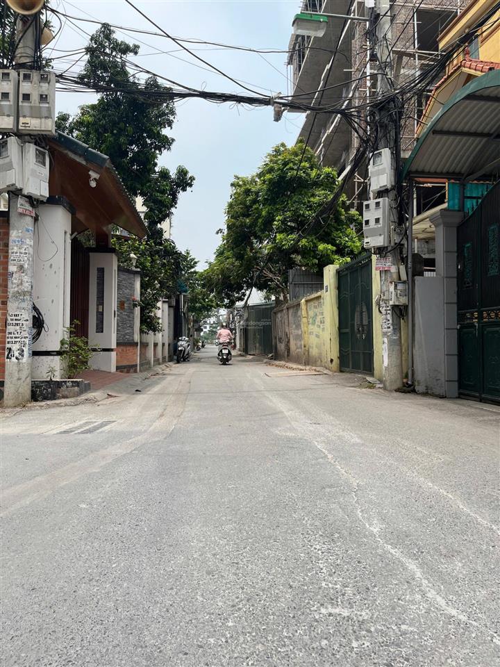 Bán đất ngọc thụy 55m2 đường ô tô tránh kinh doanh cạnh ủy ban phường, chợ 50m ra công viên