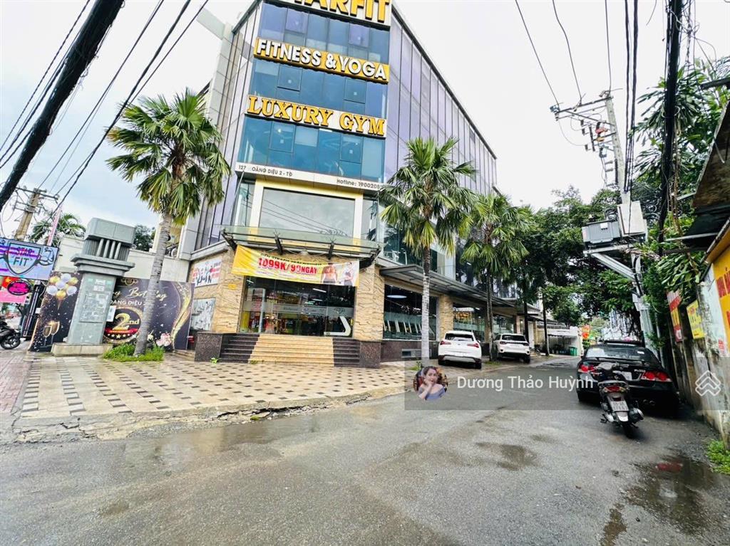 Hàng kín bán nhà hẻm 127 hoàng diệu 2 220m2= 10*23m  phân lô tốt  xây mới hầm + 5 tầng nổi có tl