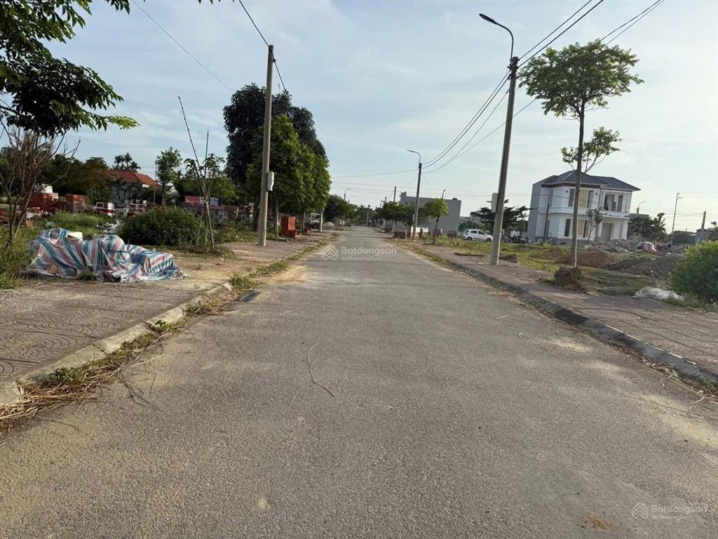 Đất sổ đỏ khu hói đào  nga liên  nga sơn mà giá chỉ loanh quanh 1tỷ  em năng 0782 776 ***
