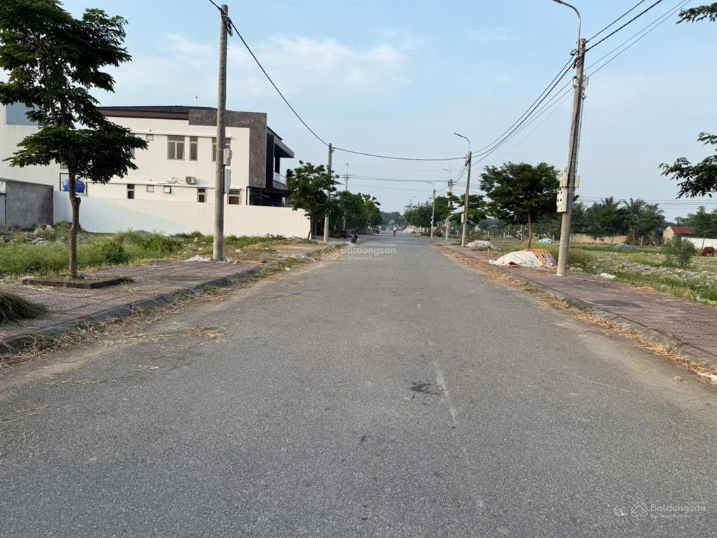 Đất sổ đỏ khu hói đào  nga liên  nga sơn mà giá chỉ loanh quanh 1tỷ  em năng 0782 776 ***