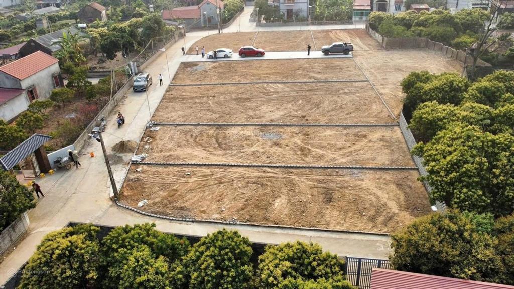 Chỉ vài trăm triệu đã sở hữu ngay lô đất sổ đỏ tại lục nam  bắc giang. em năng 0782 776 ***