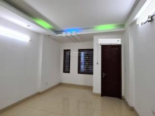 Cho thuê 01 phòng đẹp  phố phạm tuấn tài, quận cầu giấy, hà nội, ưu đãi đặt sớm