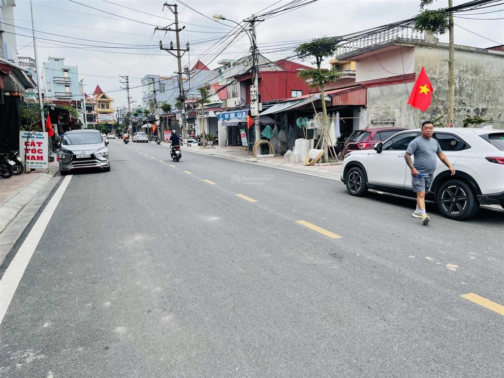 Chính chủ cần bán siêu phẩm lần đầu tiên xuất hiện tại ngõ 32 tân thành !