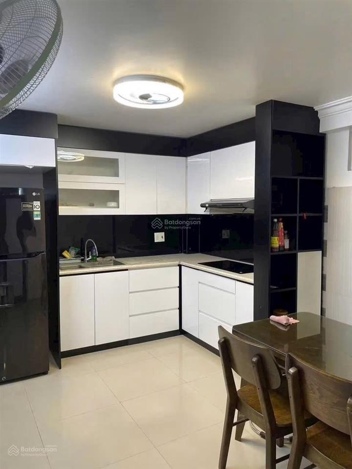Bán nhà 4 tầng 34m2 đỗ nhuận  văn cao hải phòng giá 5.1 tỷ