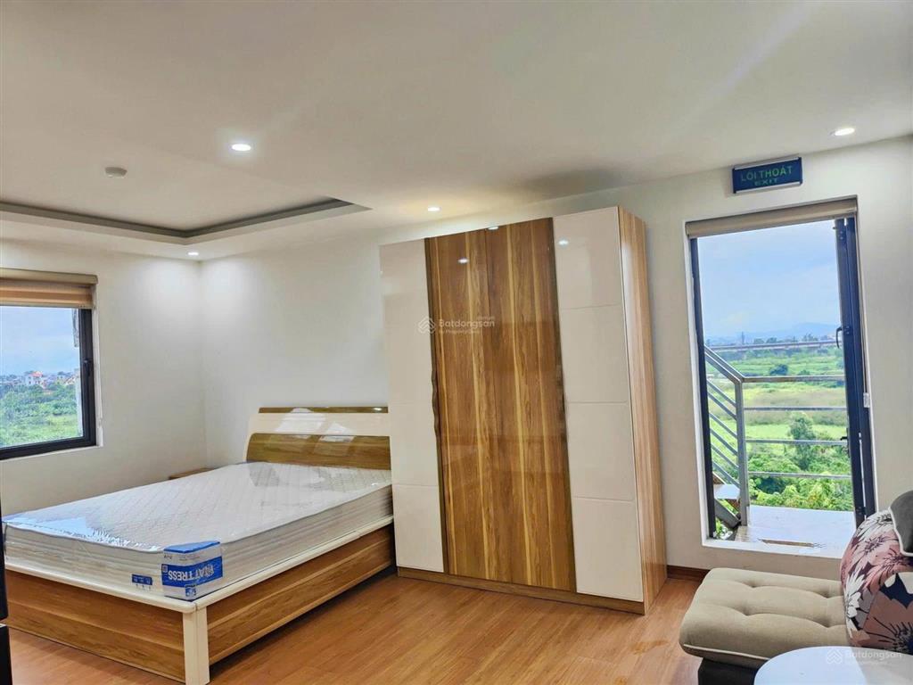 Cần bán khách sạn 7 tầng 16 phòng tại ngã 4 quán toan khu vực sầm uất, thuận lợi kinh doanh