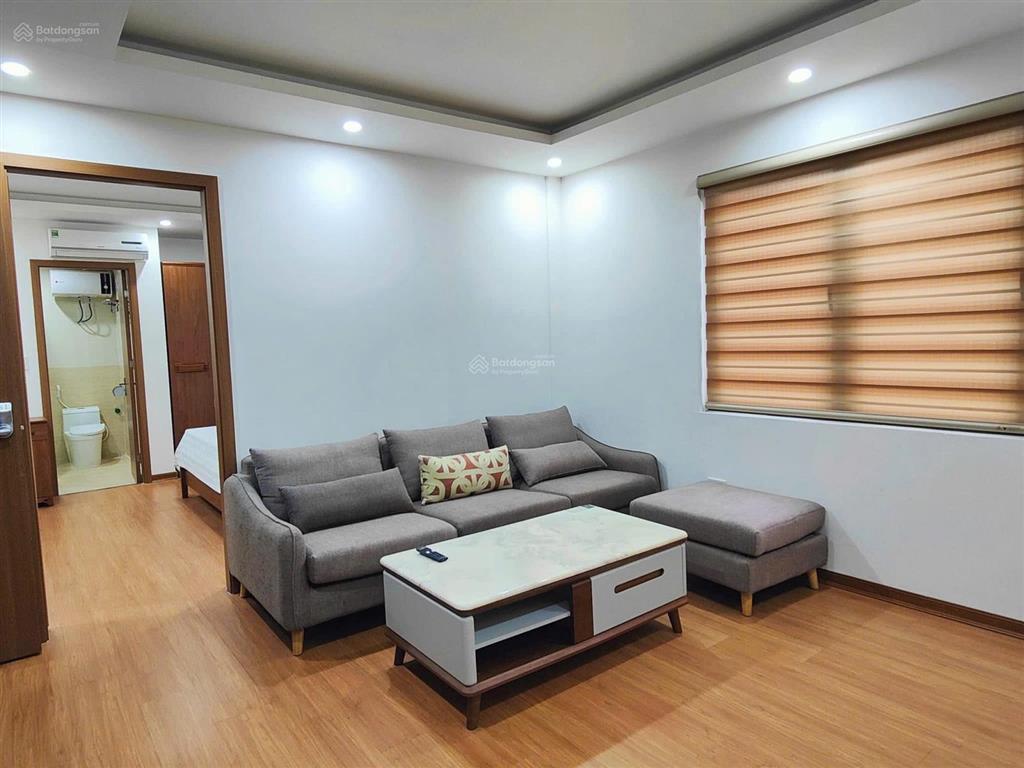 Cần bán khách sạn 7 tầng 16 phòng tại ngã 4 quán toan khu vực sầm uất, thuận lợi kinh doanh