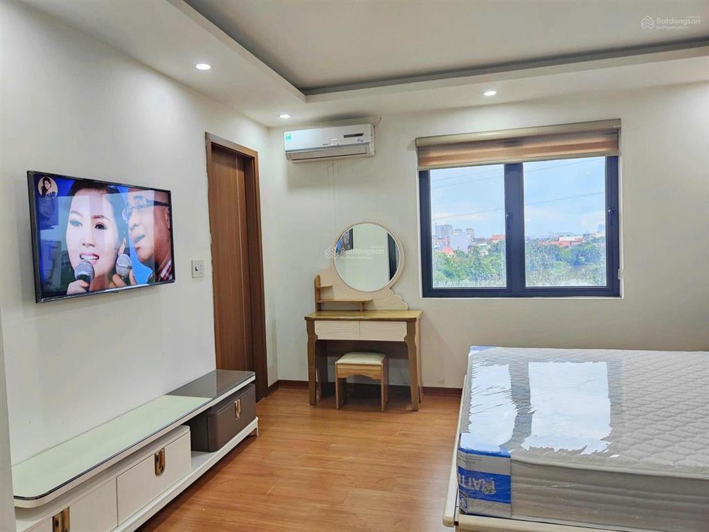 Cần bán khách sạn 7 tầng 16 phòng tại ngã 4 quán toan khu vực sầm uất, thuận lợi kinh doanh