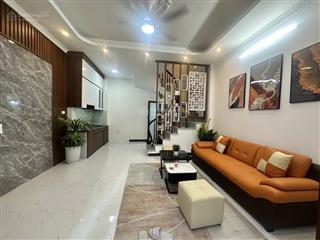 Bán nhà đông dư 5 tầng mới đầy đủ nội thất cách 1 nhà ra đường oto