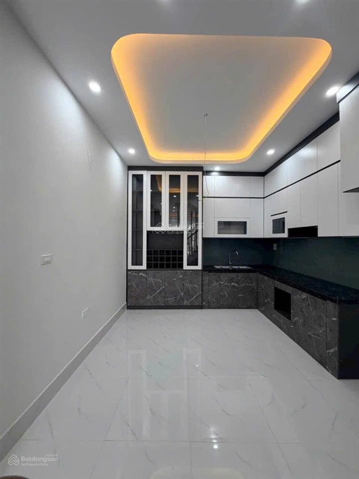 Siêu phẩm có 102 tại yên vĩnh,nhà đẹp  ngõ thoáng  ở ngay, dt 38 m2, 4pn,giá chỉ nhỉnh 5 tỉ
